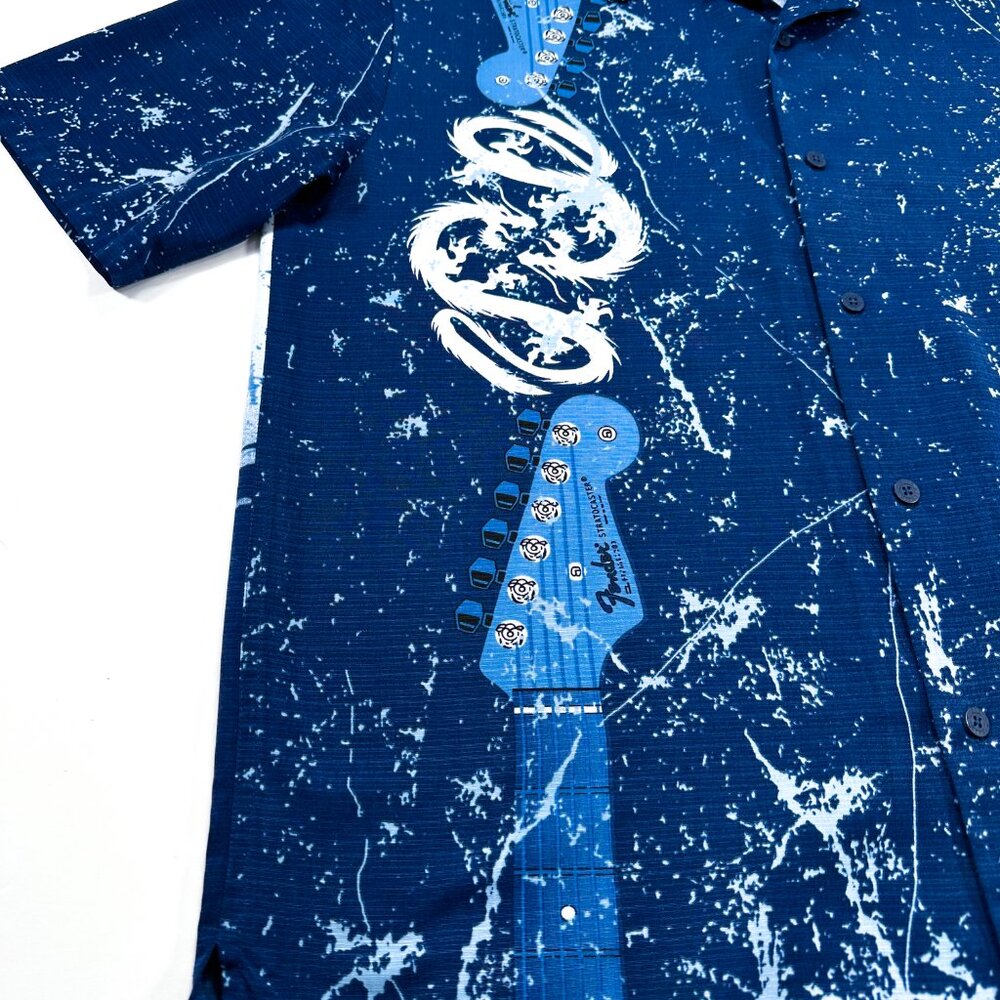 Hard Rock Cafe L Mens Blue Dragon Guitar Graphic Button Up Short Sleeve Key West - Picture 2 of 5